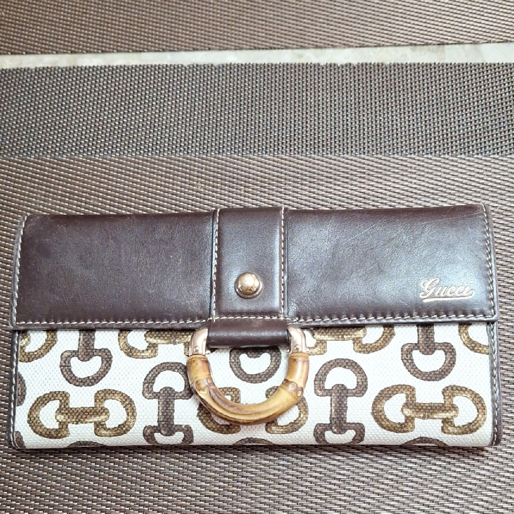 Gucci Brown and White Bamboo Wallet